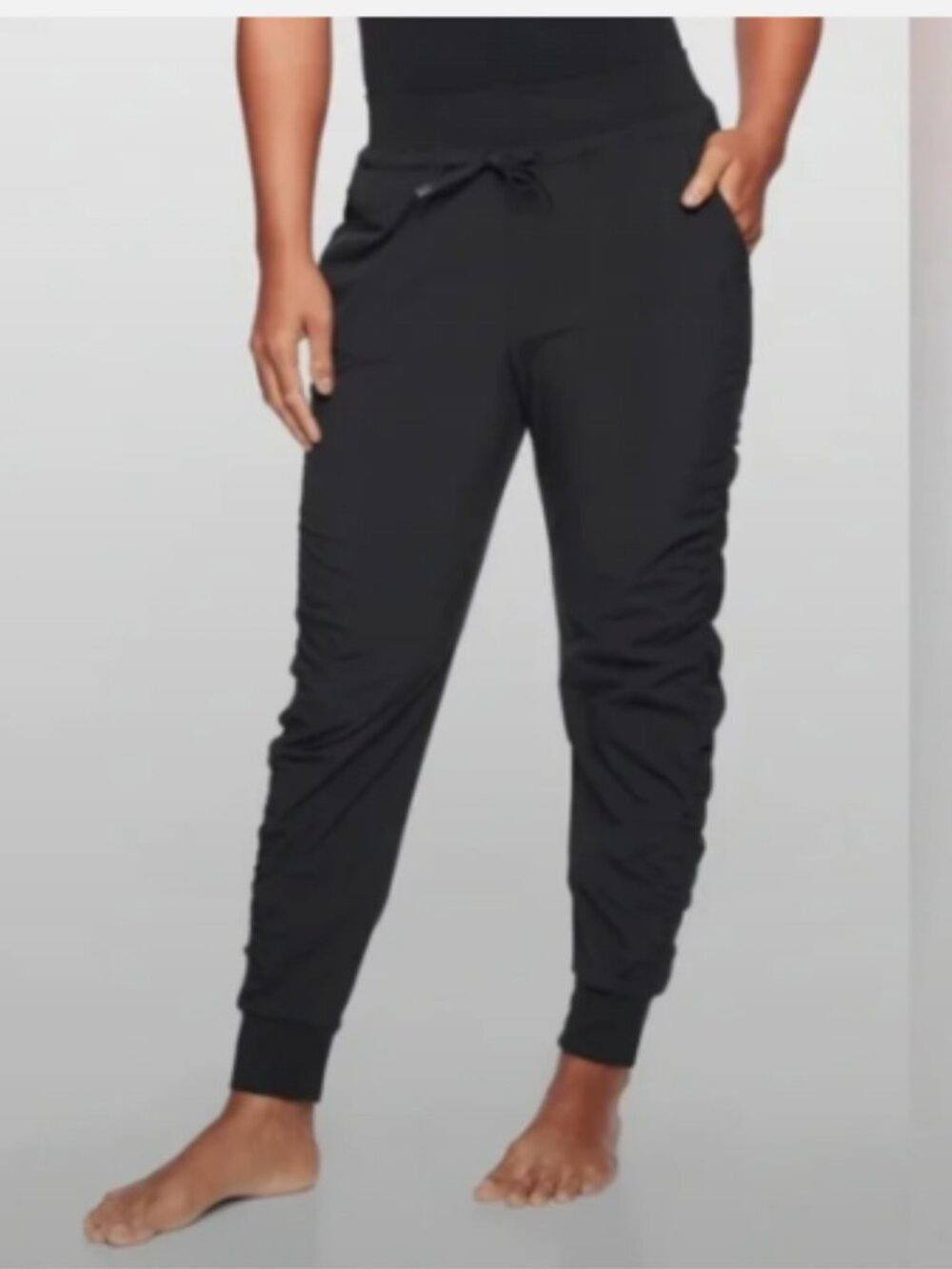 Athleta Women’s Size 4 Attitude Pant Jogger Pant Black Athletic‎ Pockets Stretch